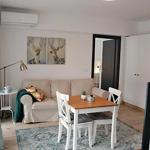 Apartament Urban Nest - Luxe Hideaway In Belvedere, Bucureşti